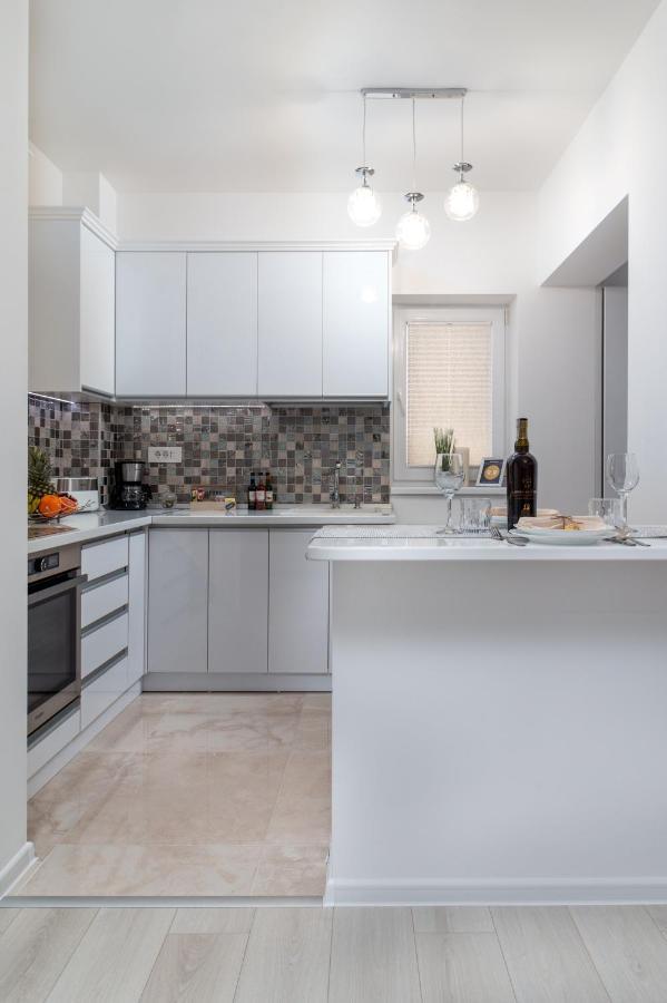 אורדאה Premier Apartment Luceafarul מראה חיצוני תמונה